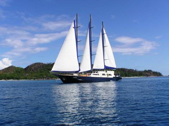 seychelles-booking-Sea-Star-Sails-up-2  (© Silhouette Cruises Ltd / Круиз 8 дней - Star Bird (маршрут 2))