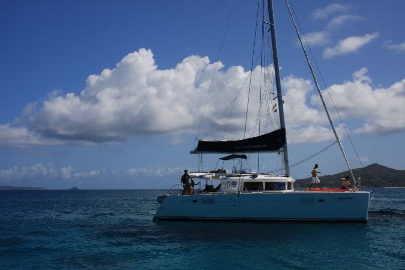 seychelles-dreamyacht-flotte-13  (©  Seychelles Booking)