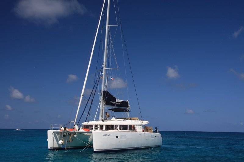 seychelles-dreamyacht-flotte-16  (©  Seychelles Booking)